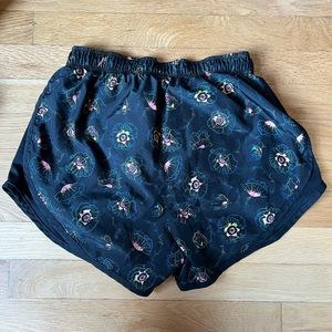 Tempo Nike Running Shorts Black and Blue Floral